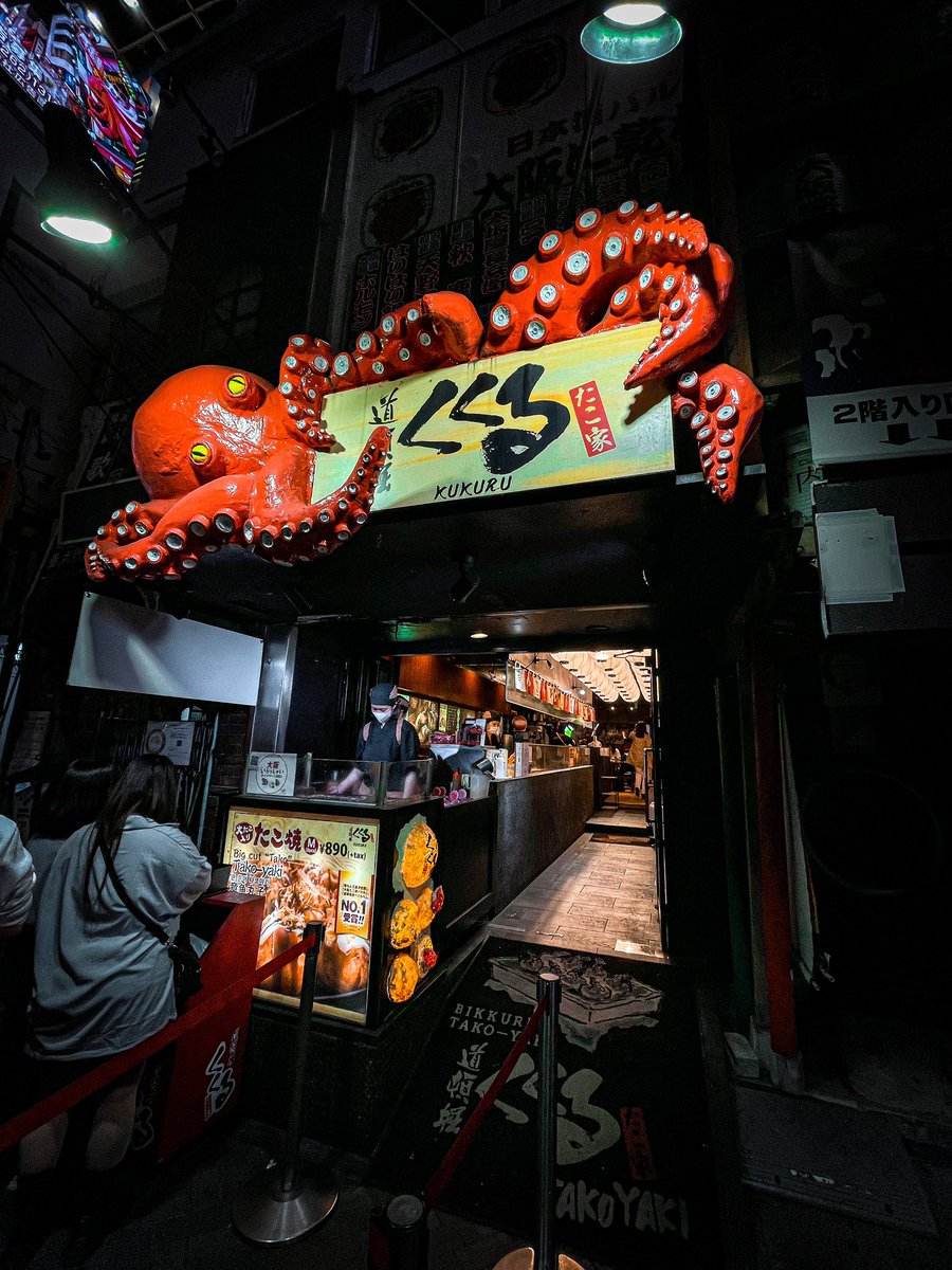 melissa_easter's tweet photo. Chasing the Neon https://t.co/SOVOmynCk2