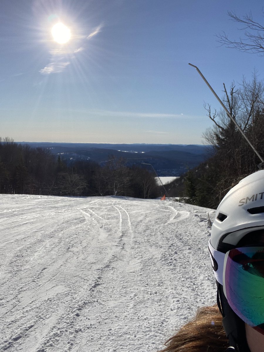 Email out of office set. Epic out of office coverage in pace. Slopes are empty even though it’s ‘busy’. Good bottle of wine uncorked….. It’s vacation time!!