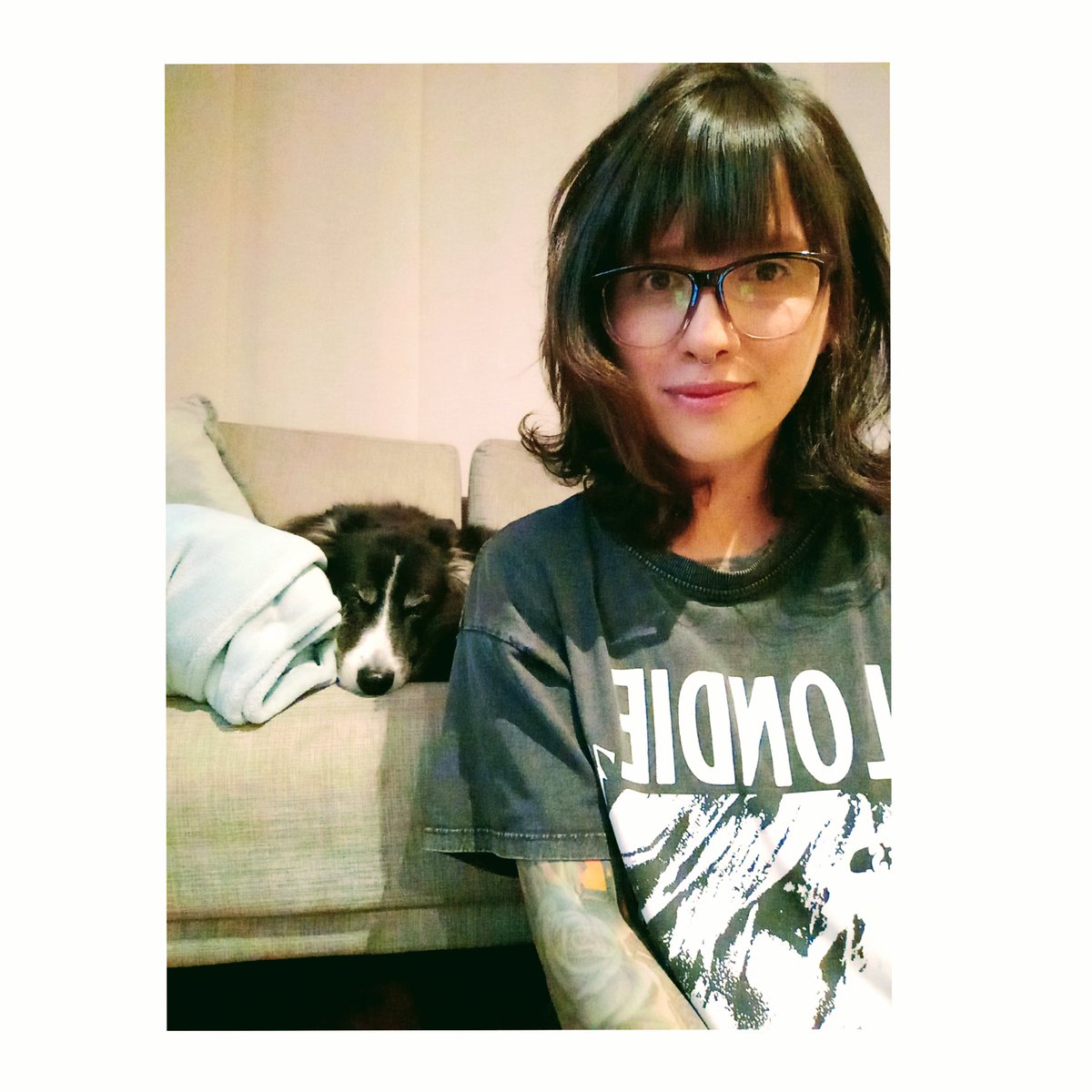 CooleraConnor's tweet photo. ¿Tienen que salir en la noche y no quieren dejar a su mascota sola? ¡Yo les ayudo! Hoy estoy cuidando a Lupe de 6:00 pm a 2:00 am. Me encargo de comida, paseo y lo más importante, que se sienta tranquila y acompañada
IG: cuido.a.tu.mascota
FB: Cuido a tu Mascota 
WP: 3203642344 https://t.co/mOLf9DCl1C