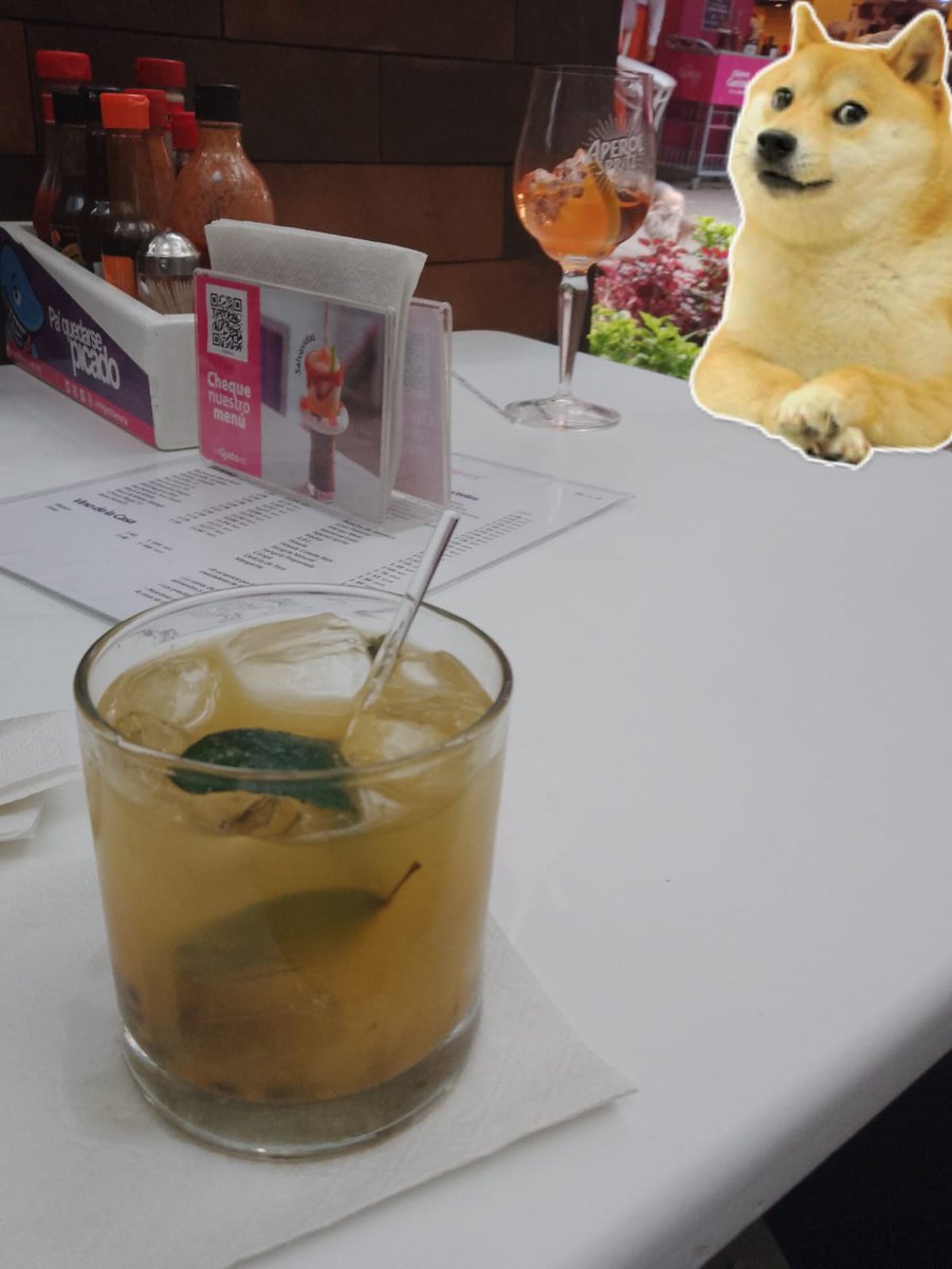 AlbertoBendixen's tweet image. ¿Pondrán rosa pastel de Belanova?