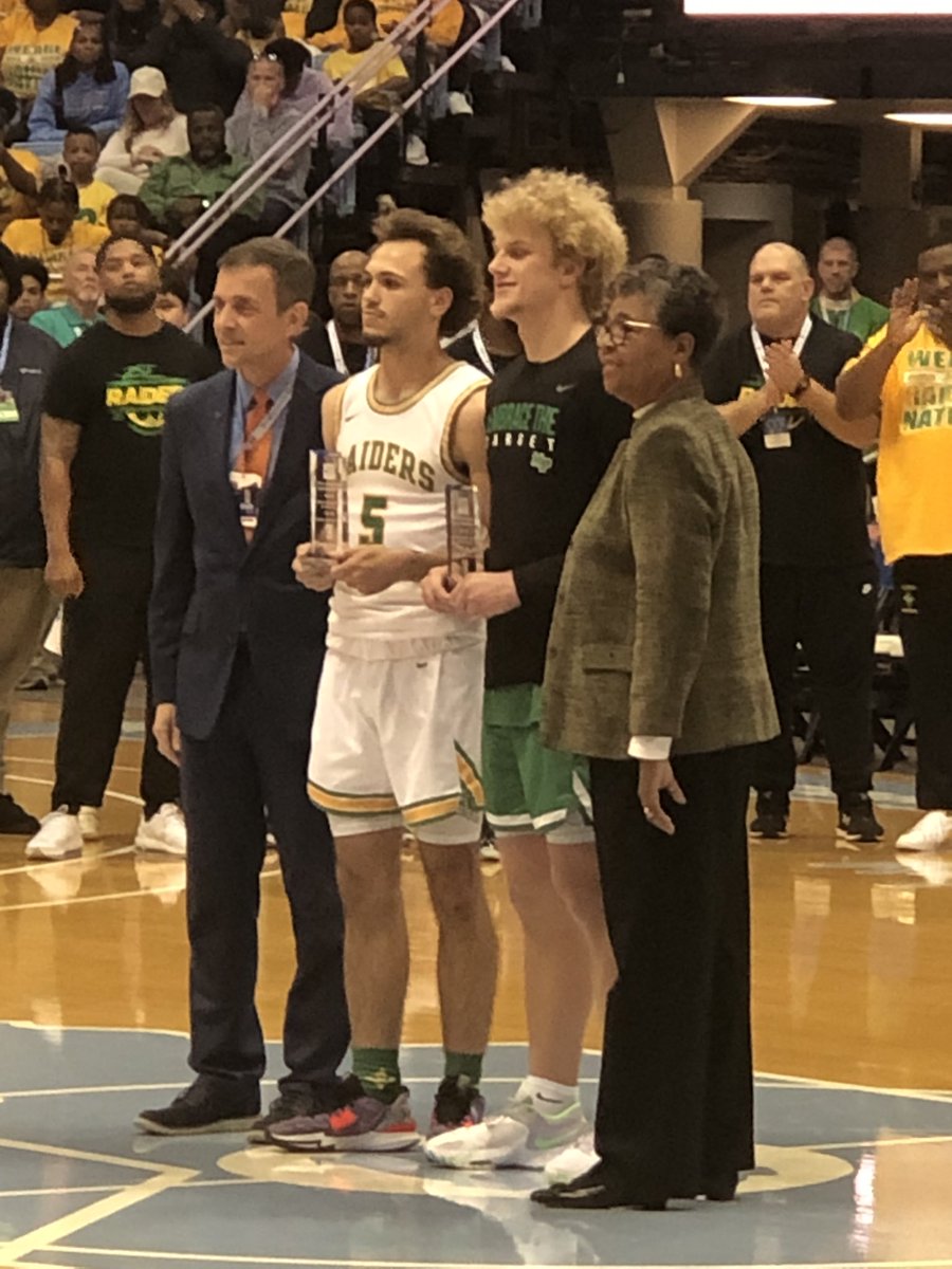 MyersParkHS's tweet photo. Congratulations to Sam Walters - Sportsmanship Award! https://t.co/1wWTw6hjDx