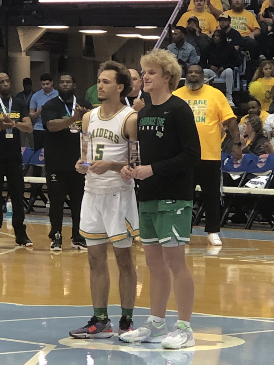 MyersParkHS's tweet photo. Congratulations to Sam Walters - Sportsmanship Award! https://t.co/1wWTw6hjDx