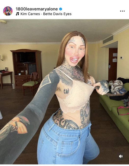 NEW ERA BABES!!!!! https://t.co/LWRJ5JOwx9 https://t.co/SwBtWul9dm