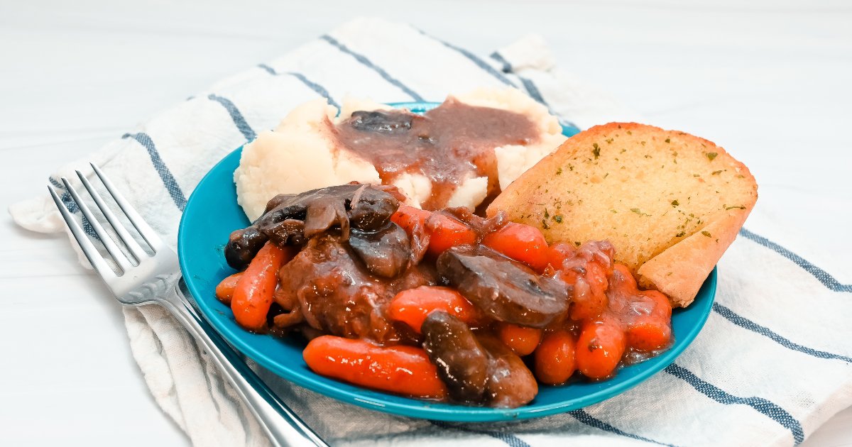 Make your life easier with this simple recipe for Mushroom Beef Chuck Roast! This tender and tasty meal is just what you need for those busy days when you don't have time to slave over the stove. #easydinners #sundaysupper thetiptoefairy.com/how-to-make-an… via <a href="/thetiptoefairy/">Stephanie Pass</a>