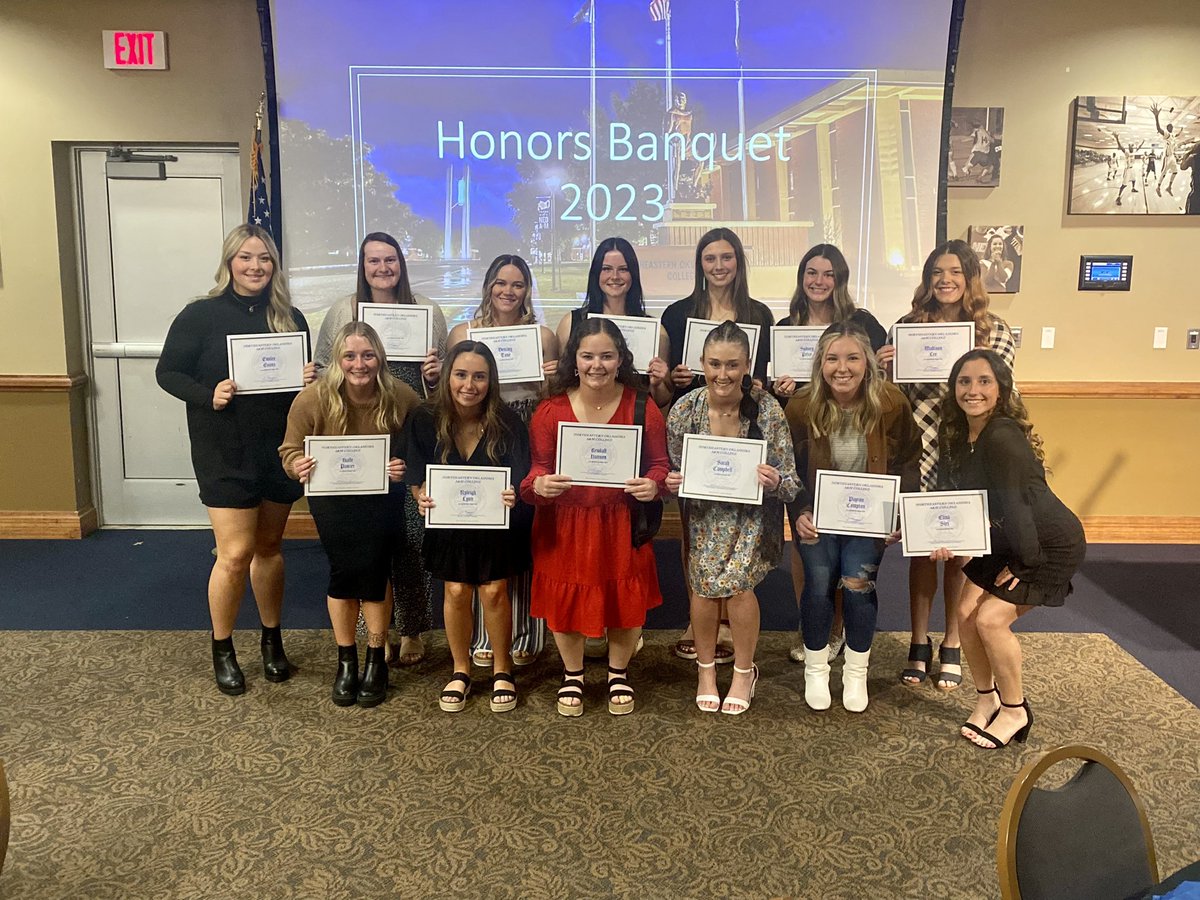 NEOSFTBLL's tweet photo. Congrats to our Honors girls! 🤩
#whorunstheworld
#rownorse https://t.co/HJYEW2jXTx