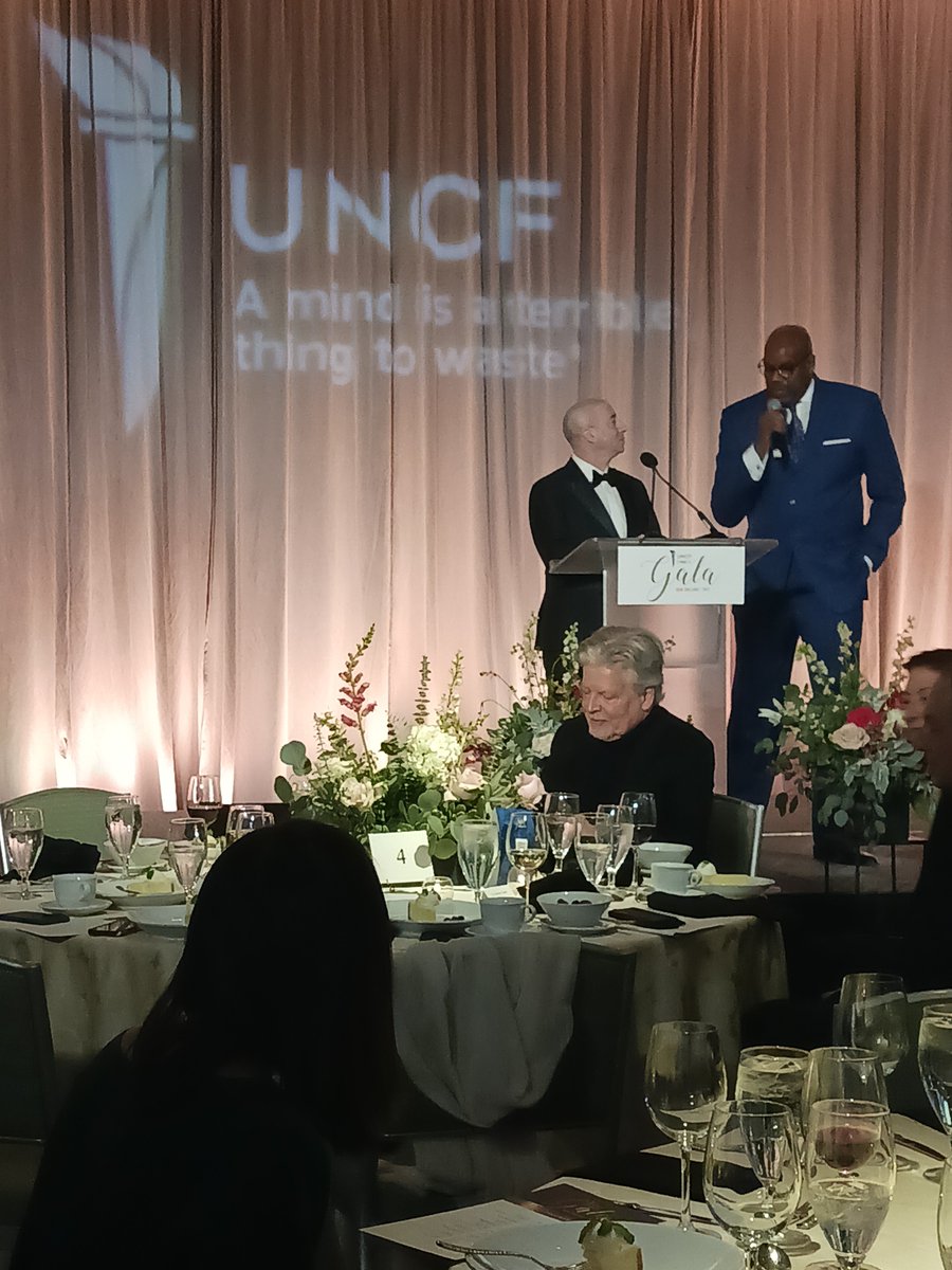 Boston <a href="/celtics/">Boston Celtics</a> Legend <a href="/cedricmaxwell81/">Cedric Maxwell</a> helps UNCF raise funds for #HBCUs and support students via live auction and special appeal.

<a href="/UNCF/">UNCF</a> #HBCUStrong #BetterFutures #Boston