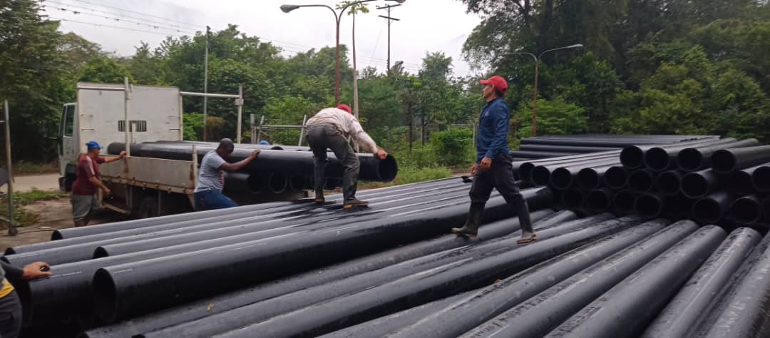 #09Marzo
Seguimos trabajando en la segunda fase del acueducto de la aldea la mulata desde la Don Pedra, fortaleciendo las políticas públicas que beneficien al municipio.

Nuestro compromiso es con el pueblo. <a href="/AlcaldeUreJhonC/">Jhon Carrillo</a>
<a href="/NicolasMaduro/">Nicolás Maduro</a>
<a href="/FreddyBernal/">Freddy Bernal</a>
<a href="/MunicipioUrena/">COMUNICADOR CLAP_PEDRO MARIA UREÑA</a>