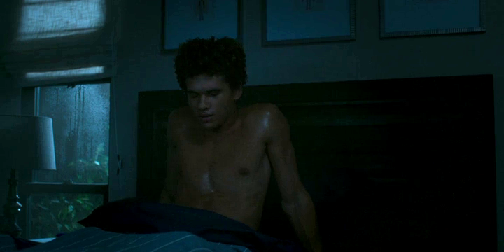MEarthprime's tweet photo. correction:🤪
@paramountplus #WolfPack/#wolfpackseries ep 7 pt 1
#EverettLang (Armani Jackson) talking to #HarlanBriggs (@TylerLawrenceG) about Baron (@ChaseLiefeld)
Everett: If you woke up with a naked guy in your room, you wouldn't be scared?
Harlan: No
🤣😂🐺🌕🏳️🌈 https://t.co/4j6wIzNaxf
