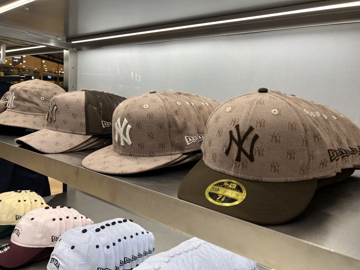 NewEra_Shinjuku's tweet photo. ■MLB Jacquard
本日発売──モノグラムデザインをジャカードで表現したシリーズ。#59FIFTY, #LP59FIFTY, #9FORTY, #バケットハット の4種類をラインナップ。#メッシュキャップ #トラッカー #ハット  #キャップ #MLB #NEWERA #SHINJUKU #ニューエラ #新宿 #ニューエラ新宿 https://t.co/fUpvDq6AAY