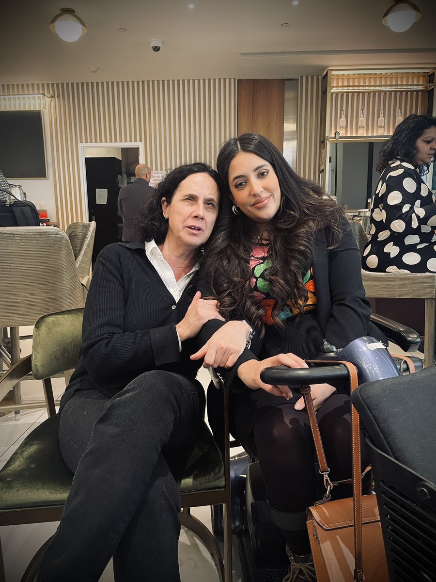 Hoy empecé mi día de manera poderosa. Desayunito con <a href="/AnaPelaez/">Ana Peláez</a>, presidenta del CEDAW (Comité VS la discriminación de las mujeres de la ONU) y 1a con discapacidad en presidirlo.

Gracias Ana por tu amistad. Me emociona lo que haremos por los temas de género y discapacidad. #CSW