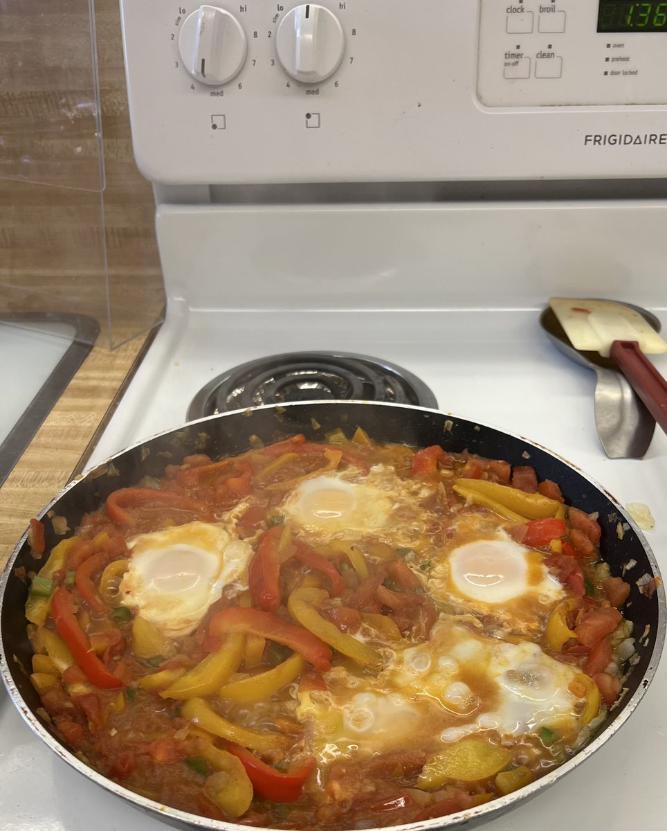 aznash13's tweet photo. Foods of the World students made Shakshouka today#cumin#paprika#aleppopepper #OOBschools https://t.co/pG2HrkDDJE