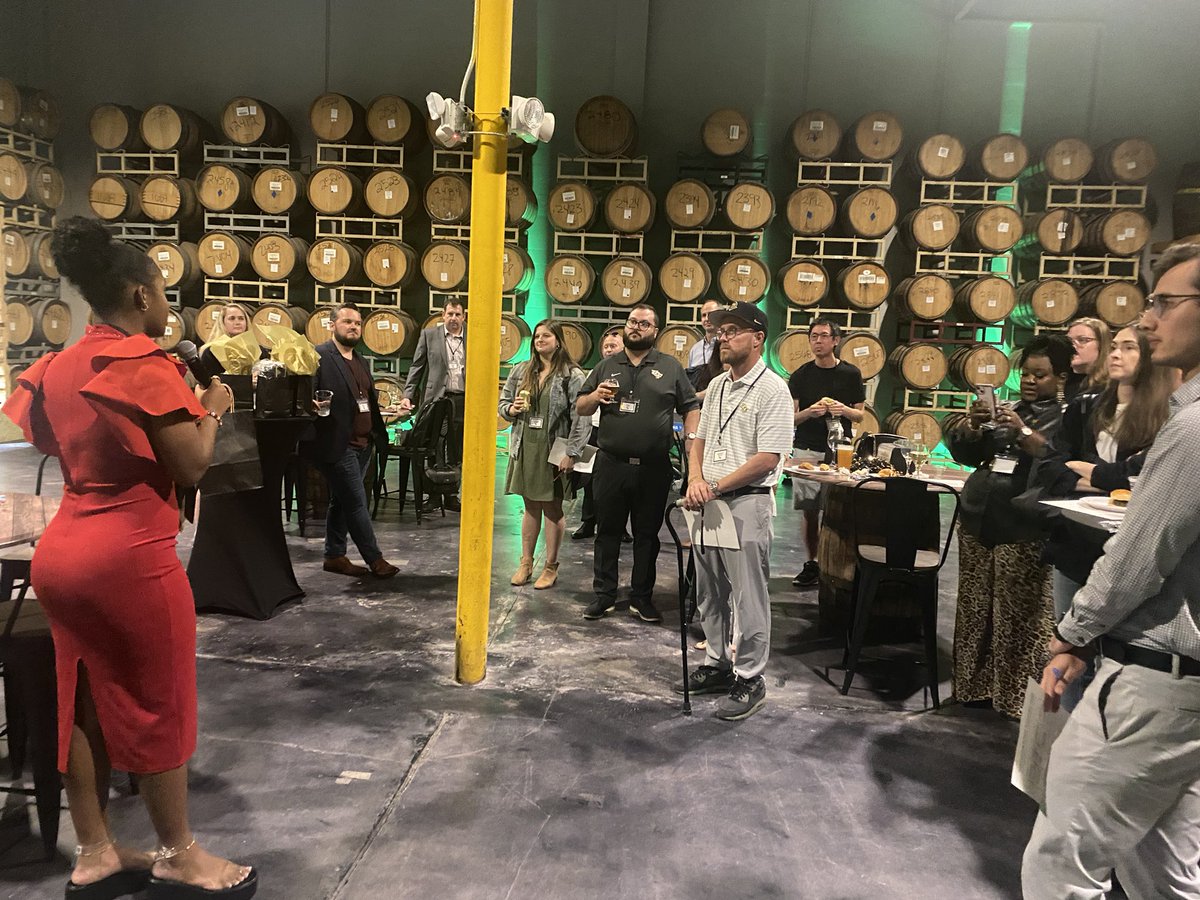 BrowardUCF's tweet photo. Thank you to everyone who joined us for National Networking Knight @funkybuddhabrew! It was an amazing night of food, fun & Networking!
@UCFKnights @UCFALUMNI
#GoKnights #ChargeOn #UCF #NationalNetworkingKnight https://t.co/BojV64aFUy