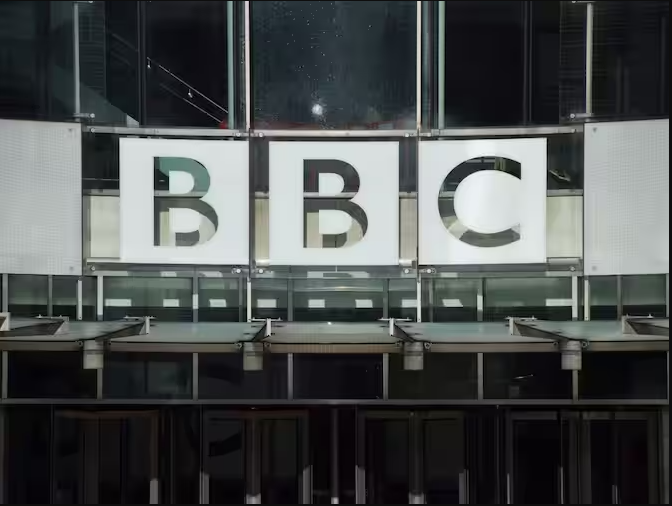 JantantraTv's tweet photo. ➡BBC के खिलाफ प्रस्ताव पर गुजरात विधानसभा में कल होगी चर्चा,
➡BJP विधायक विपुल पटेल का प्रस्ताव,
➡BBC पर गुप्त एजेंडे के तहत देश के खिलाफ काम करने का आरोप...
@BBC @BJP4Gujarat @BJP4India @PMOIndia @narendramodi #VipulPatel #BJP #BBCNews #PMModi #NarendraModi #gujaratnews #BBC #Gujarat #BJPGujarat #Jtv