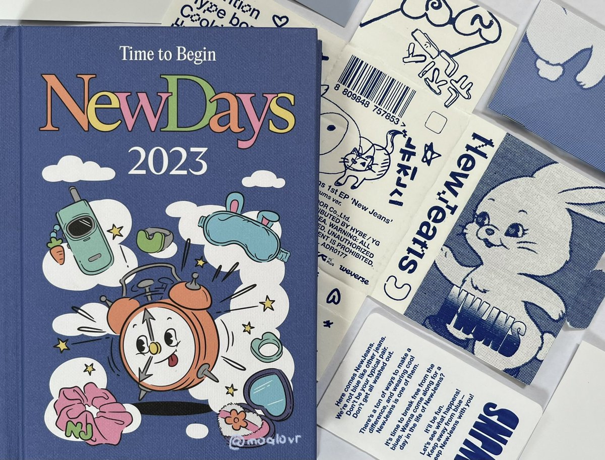 moalovr's tweet photo. Attention ! Bunbun diary arrived safe and sound, thank you @haerimail for securing this 🐰

^3^ #huechuu #thxyew https://t.co/1FdRhkM04Z