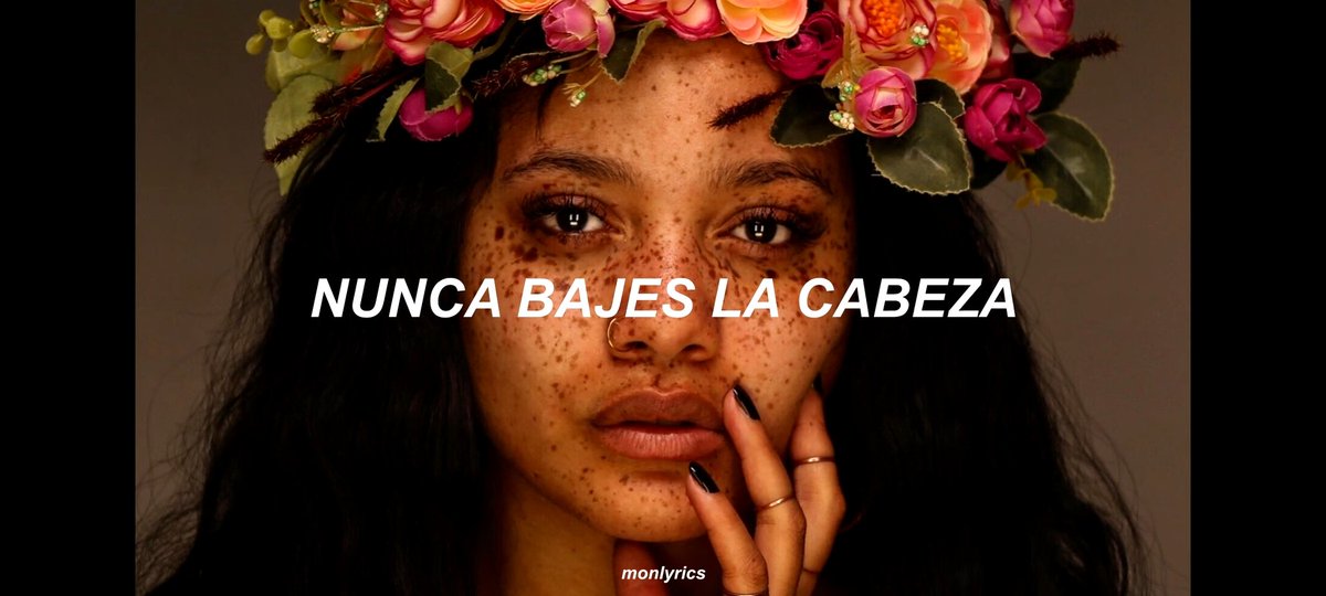 BTS_Ans13's tweet photo. BP:
Haciendoles cantar; 
"Nací delgada, perra, y no importa cuanto peso gane, seguiré siendo delgada" "Vestimos ropa similar pero se ve mejor en mi" 

BTS: https://t.co/zxfDxGwkki