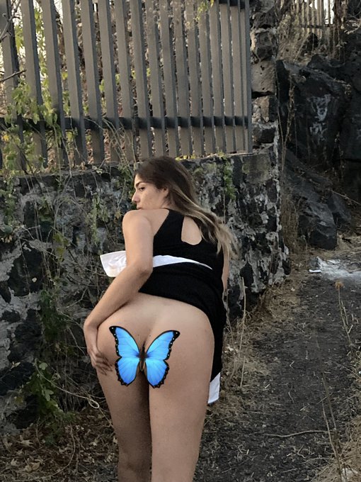 Like y comparte para desbloquear la foto sin mariposa. 😳🦋 #onlyfansgirls #onlyfans #onlyfan #onlyfanscancun<a href="/tag/model"class="tags"><span>#model</span></a><a href="/tag/girls"class="tags"><span>#girls</span></a><a href="/tag/park"class="tags"><span>#park</span></a><a href="/tag/pussy"class="tags"><span>#pussy</span></a><a href="/tag/webcam"class="tags"><span>#webcam</span></a><a href="/tag/naughty"class="tags"><span>#naughty</span></a><a href="/tag/cdmx"class="tags"><span>#cdmx</span></a>