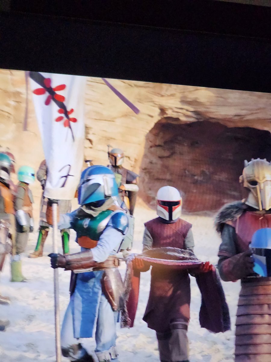 Who knew that the Mandolorians liked <a href="/Fender/">Fender</a> ?!?!

Ok... I really think the world needs a Mando Strat ASAP!