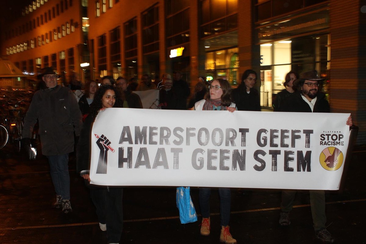 jankeeshelms's tweet photo. Foto’s van de Gedichten in verzet mars georganiseerd door Amersfoortse Activisten met poëzie van onder andere Joke Kaviaar stadsdichter Twan Vet. https://t.co/4hzKqm8zGs