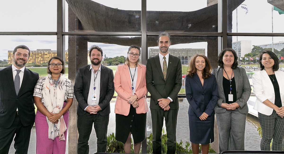 Recebendo hoje os representantes do Escritório das Nações Unidas sobre Drogas e Crime - <a href="/unodcprt/">UNODC Brasil</a>