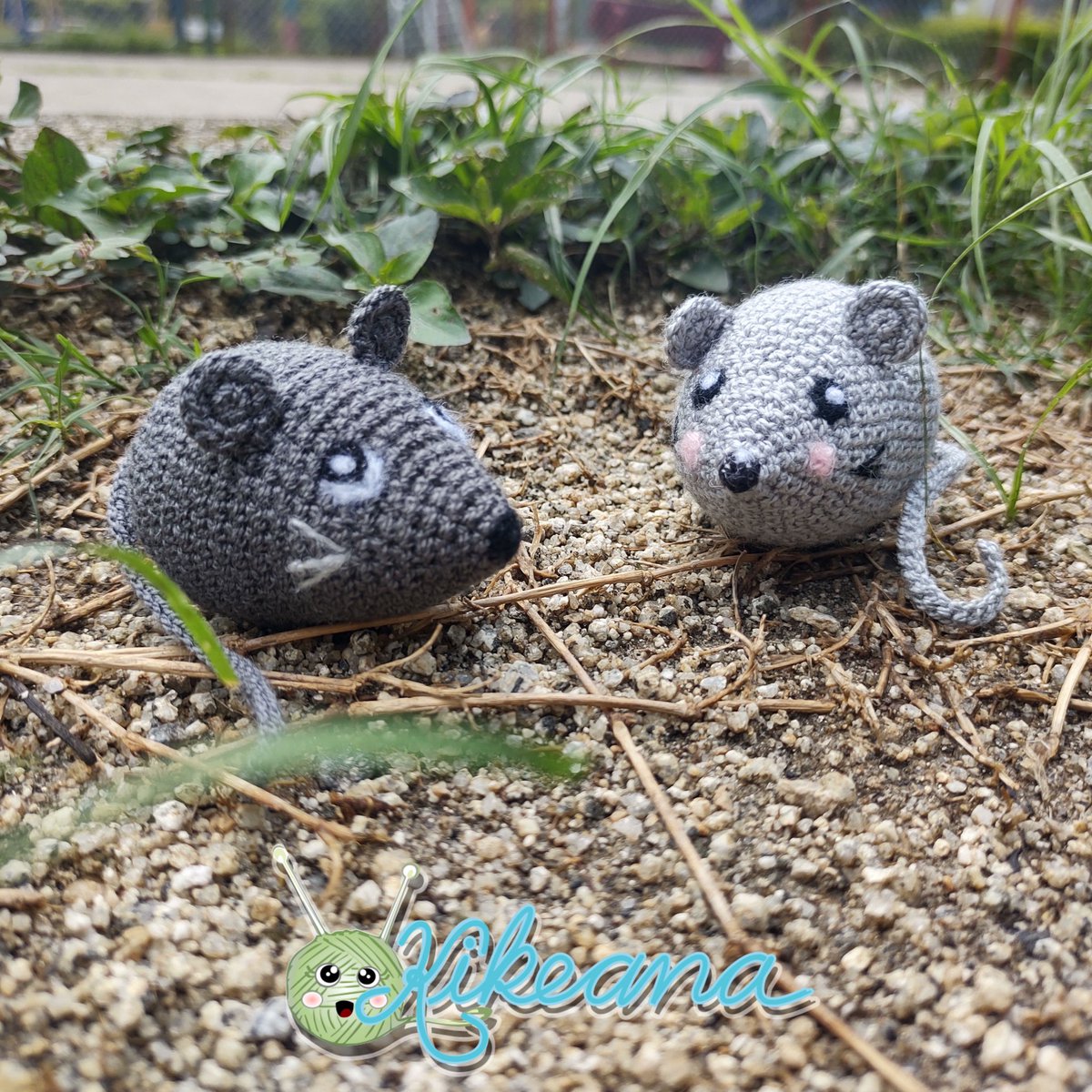 Jugar a las escondidas 👀, y comer queso 🧀, son de las actividades favoritas de estos dos lindos ratones🐁❤️, acompañalos en una de sus travesías para encontrar el premio secreto 🤫🎁🤔!

#kikeana #amigurumi #crochet #ratonamigurumi #hechoamano #raton