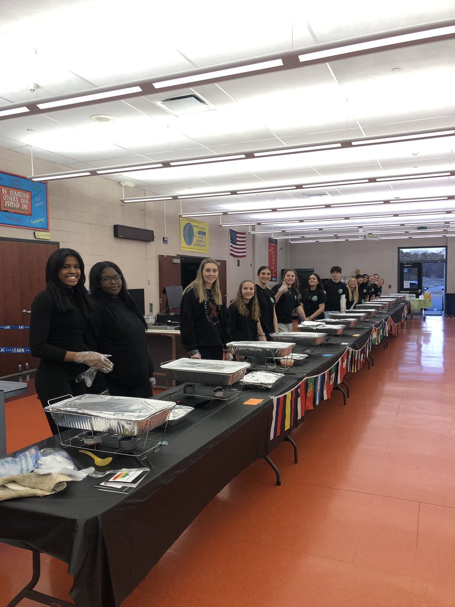 Doors to the International Dinner open in 10 minutes!!