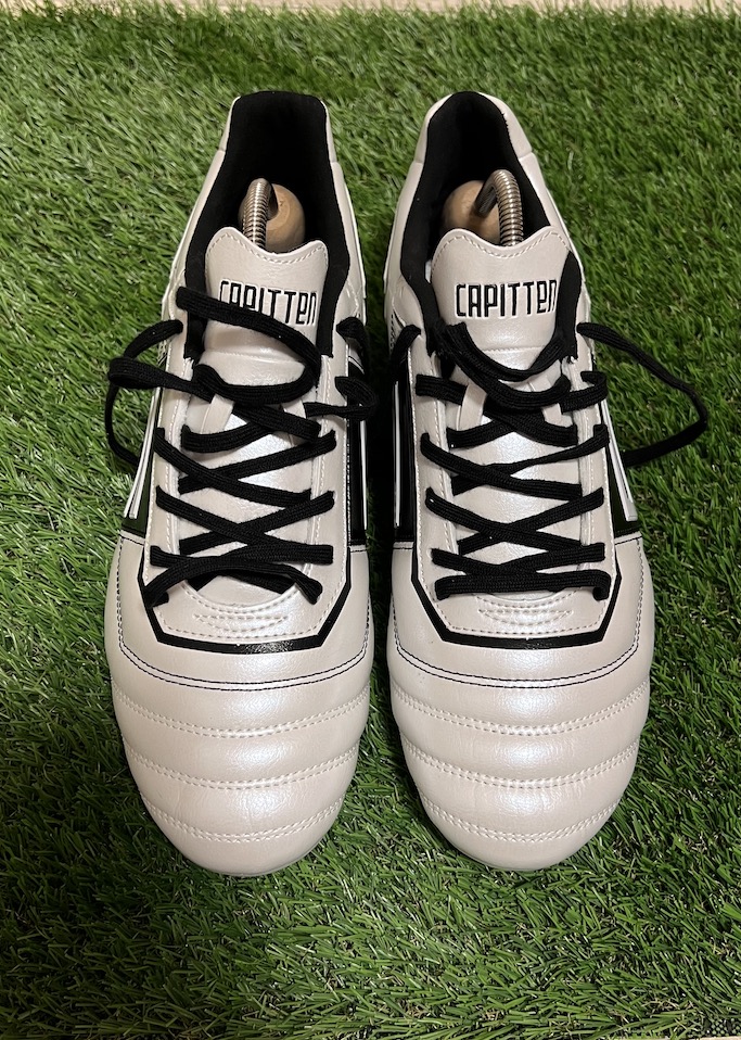 cococaraexpert's tweet photo. #13年間で131足
#capitten
ONE MID BLACK
ソールが湿度と乾燥の為、ひび割れてしまい新たにゲット
保管方法を変えました。
#iniesta
#spikeniki
#cococarada
#football
#kingdom
#senshoku
#gallery2
#xteamwear https://t.co/6iIHssAdcJ