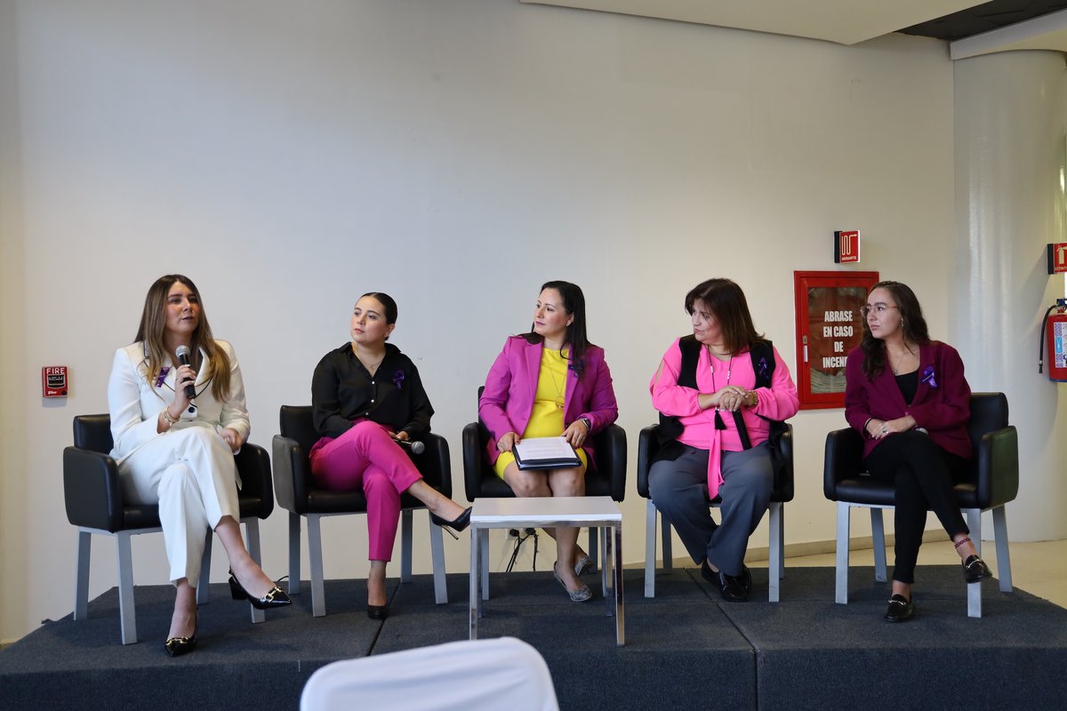 UPGdl's tweet photo. En el marco del Día Internacional de la Mujer, nuestra Facultad de Empresariales organizó el panel "Mujeres construyendo el futuro", aquí te contamos los detalles: 👇
#MujeresTransformandoElMundo https://t.co/W0Nzvh8pi9