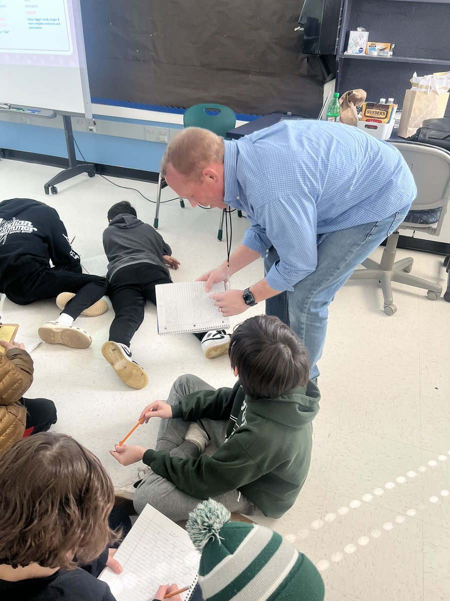 TeamMcArmstrong's tweet photo. What a special day with Rob Buyea! Thank you @AldenSchoolPTA 📚✏️ https://t.co/sLHnpaff3Y