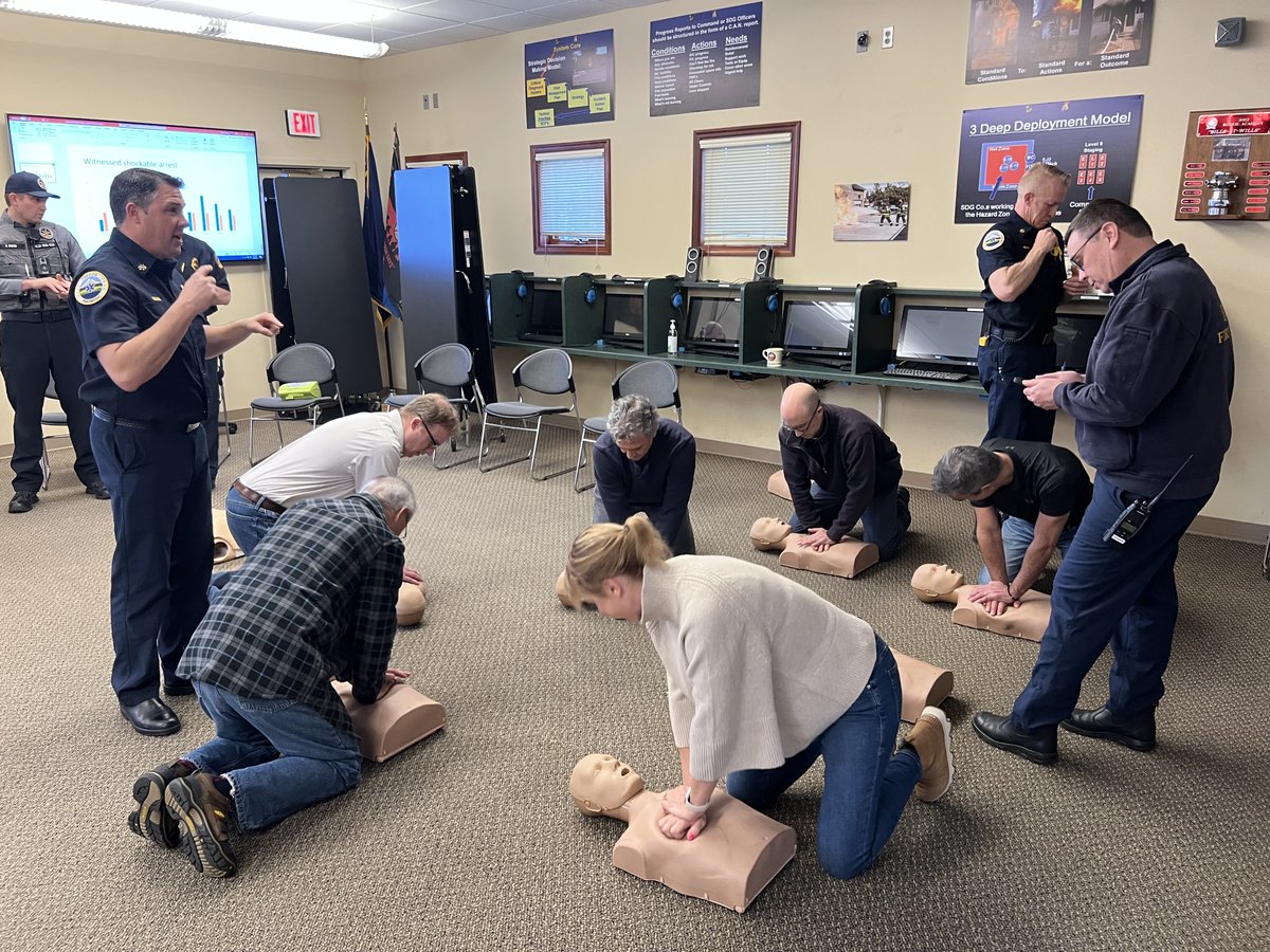 BendFireRescue's tweet photo. Today we hosted our elected officials for a mini fire academy! They witnessed fake scenarios and had hands on participation in some of the varied lifesaving duties performed by Bend Fire &amp; Rescue crews. Thanks to all the electeds who showed up to learn a little about #bendfire https://t.co/xwPumYnyl3