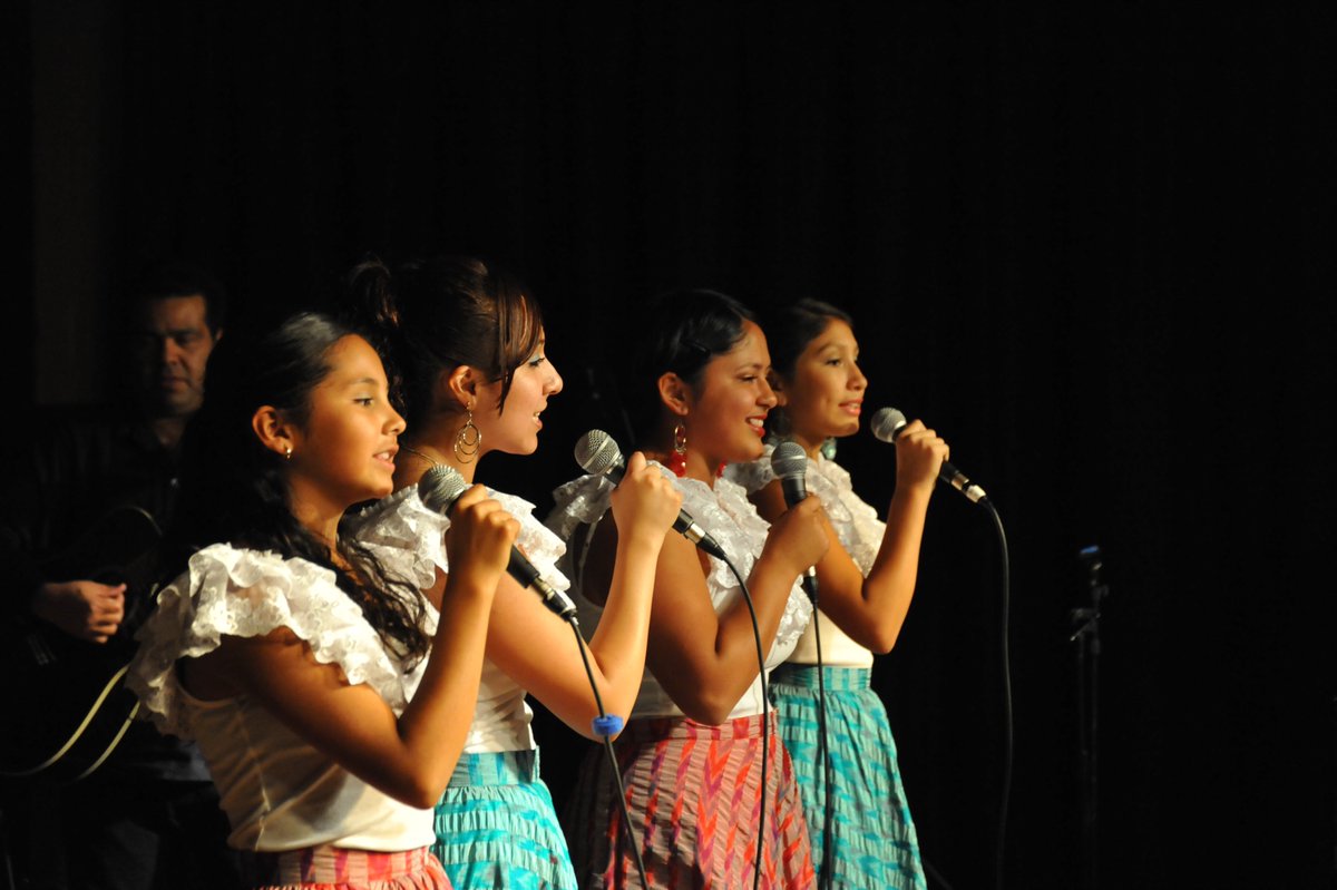 TheLewisPrize's tweet photo. Earlier this month, founder Eugene Rodriguez wrote an article in @EnsembleNews  about his experience directing Los Cenzontles Cultural Academy for the past 33 years.

Learn more about Los Cenzontles and support them as they empower young people to thrive!

https://t.co/Y7sXnA9AO8 https://t.co/JRH2koIq6F