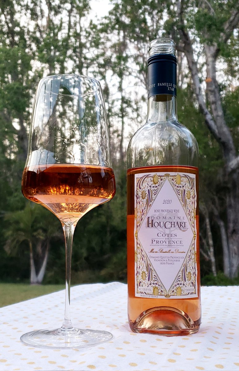 Perfect patio weather calls for Rosé! Gorgeous color, lively & a peppered watermelon finish 😋
@ABCWineSpirits #CotesdeProvence #Cheers #ThirstyThursday #WIYG ?