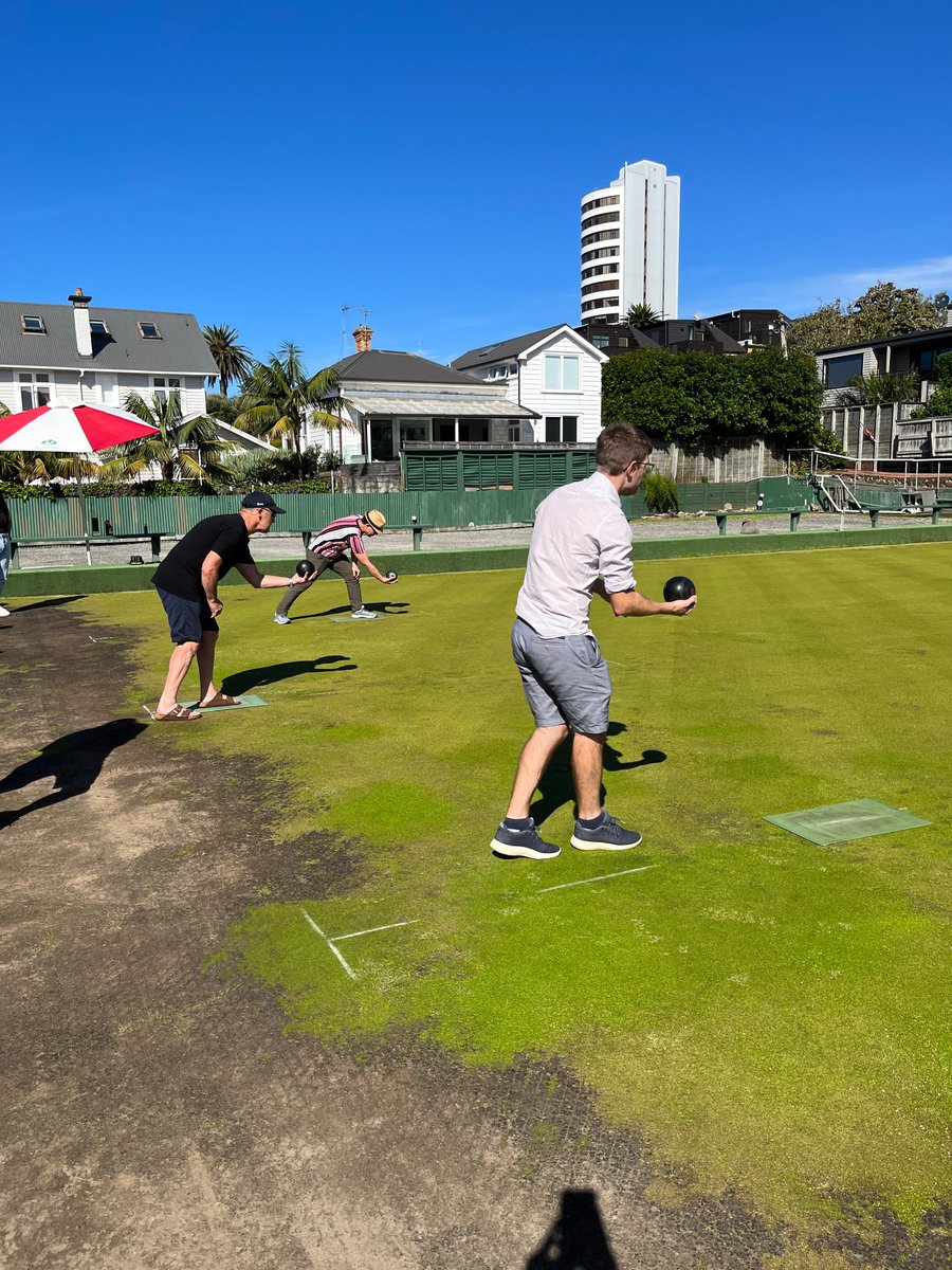 _cemplicity's tweet photo. Last week, we had our annual lawn bowls tournament! π
A member of our UK team timed his NZ trip perfectly to join us for some friendly competition on the greens. We all had a wonderful time, bonding as a team while enjoying some healthy rivalry. π
#worksocialevent #teambuilding https://t.co/MeYKDqmbGO