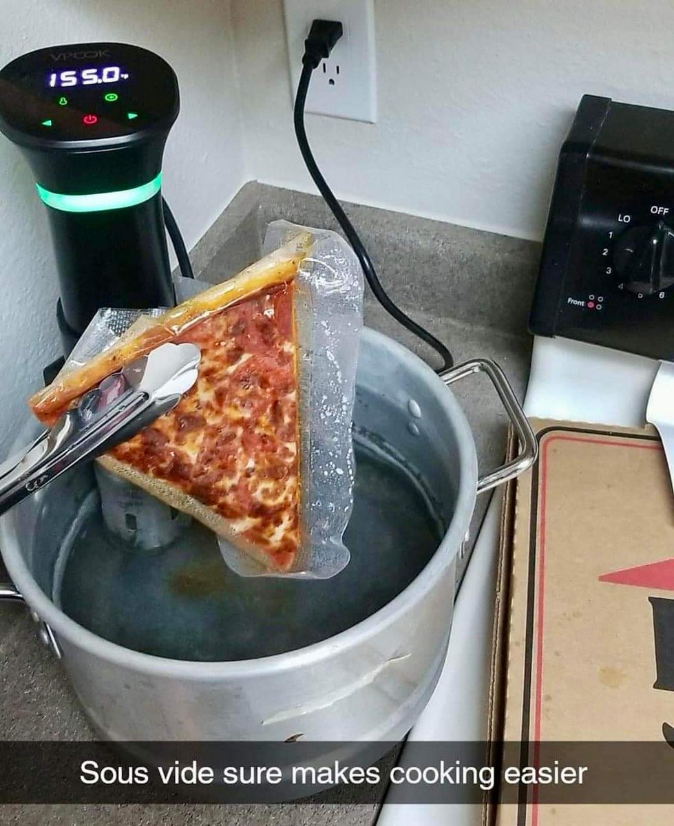 Cursed pizzas (@cursedpizzas) on Twitter photo 