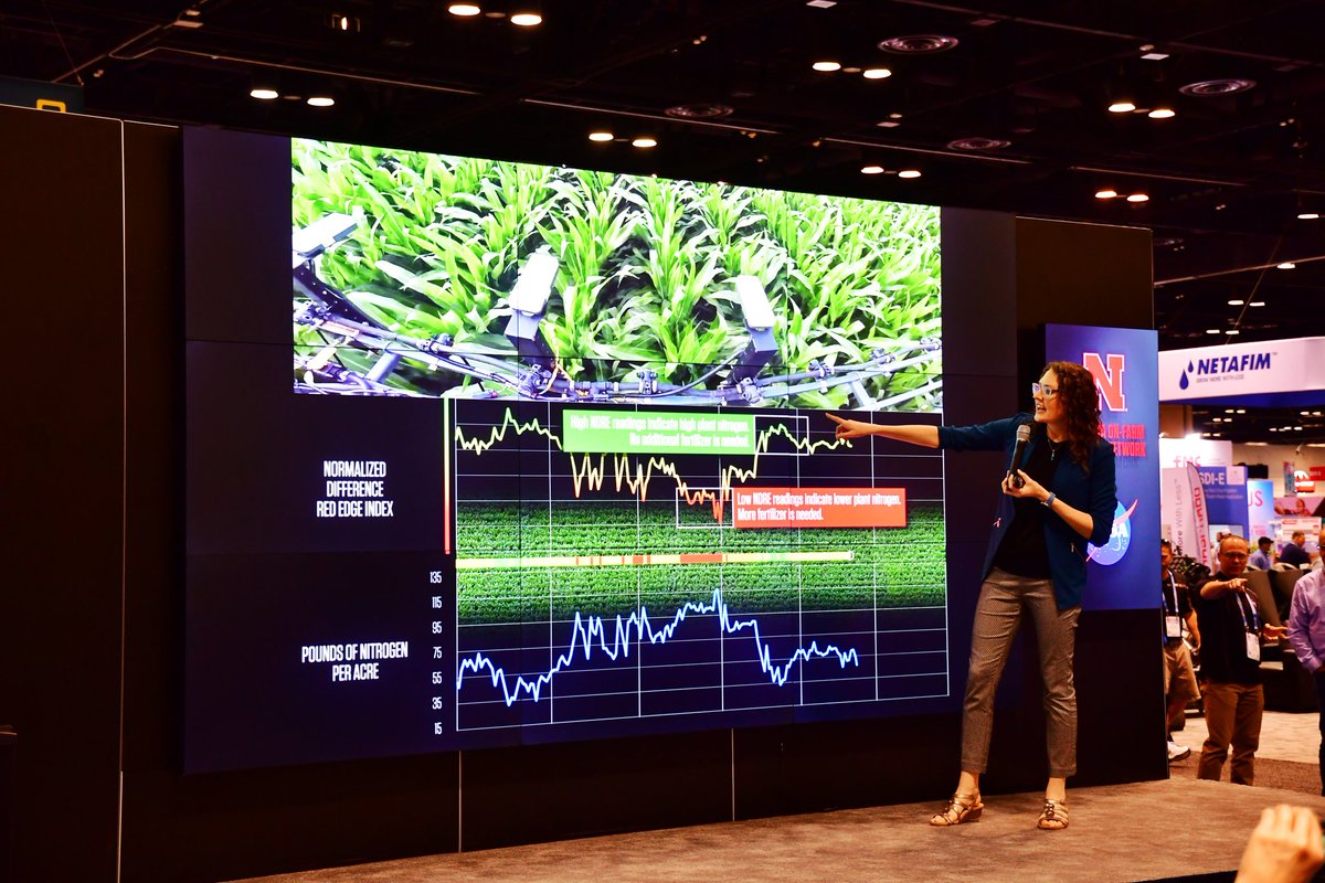 Laura Thompson tweet media