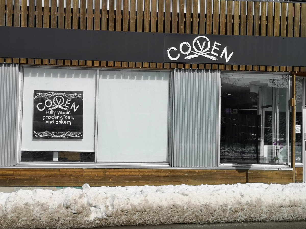 andrewcoppolino's tweet image. In irregular fashion, @craignorriscbc and I chat about what&apos;s new and what&apos;s gone in the region in terms of food businesses.  Tune in tomorrow at 7:40 am for an instalment of &quot;news and views.&quot; #TheMorningEdition on @CBCKW891