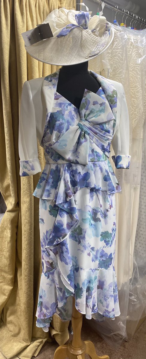 JessKennedyNo65's tweet photo. An elegant 👗 in a wisteria blue &amp; ivory with matching 👒 

For 2 hr appointment call ☎️ 01227458748 📧 info@jessica-kennedy.co.uk to view the 2023 Collections. 

#johncharlesuk 26854A size 8

#motherofthebride #motherofthegroom #mumofthebride #2023wedding #canterbury #kent https://t.co/oWMQAi6EAN