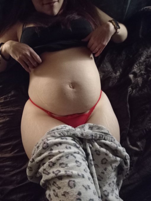 Pregnant_Kitty’s pics and videos