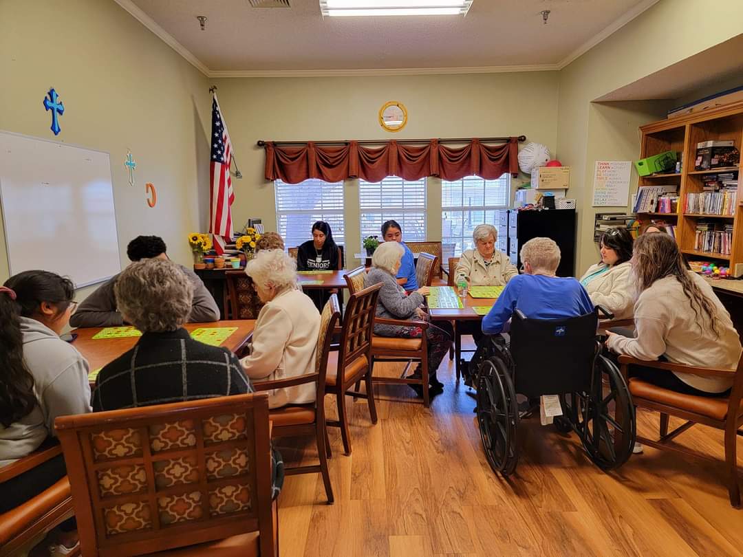 SWOSUHALO's tweet image. Today, we visited Brookdale Senior Living Center and played bingo with some of the residents there. We enjoyed it as much as they did! They were all so sweet. 🥰
