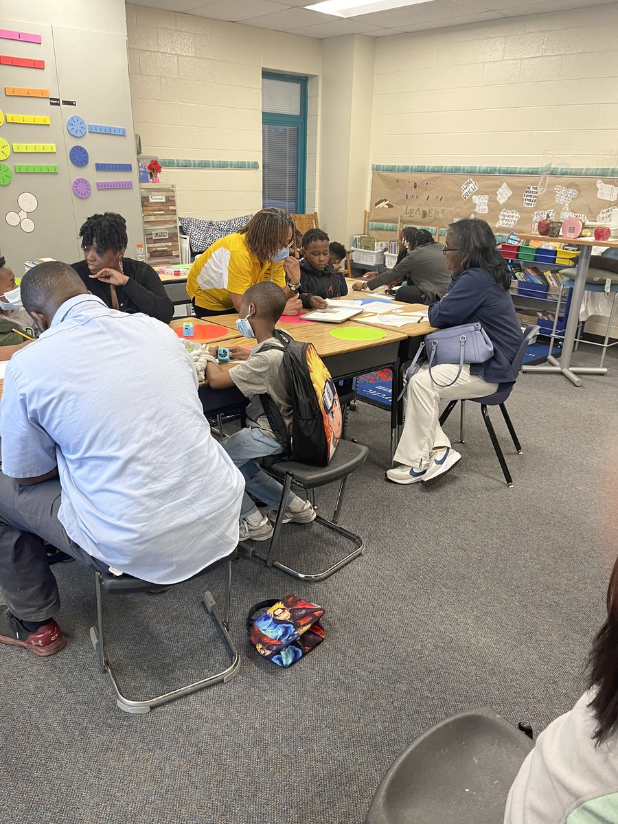 iva_ivjackson's tweet photo. Math Curriculum Night @Killian_STEAM 4th grade makes learning fun!  @RichlandTwo @franklinscsu @marlena_council @MEvans_KES #fractions #games https://t.co/8PYj6J5HkP