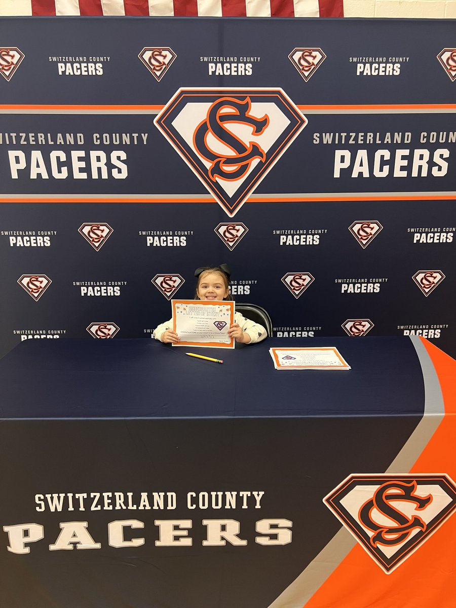 We loved meeting all our future Pacers today! Here’s one of our future Pacers signing her Letter of Intent! 🧡💙 #PacerPride #PacerProud
