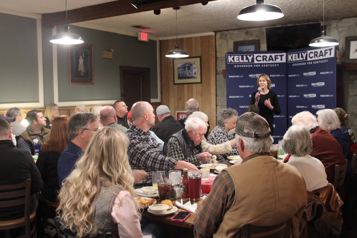 KellyCraftKY's tweet photo. Thank you, Madison County, for your hospitality and for making this #kitchentabletour stop memorable! https://t.co/iD5JzzCEU4