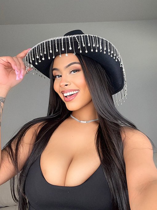 Let&rsquo;s rodeo baby https://t.co/uiuDbZjVnD
