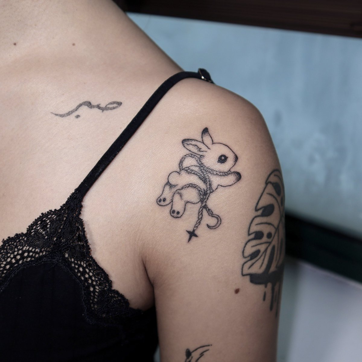 butcherssshop's tweet photo. 사슬에 갇혀버린 토끼 
Only handpoke! https://t.co/bTo22URQnD
