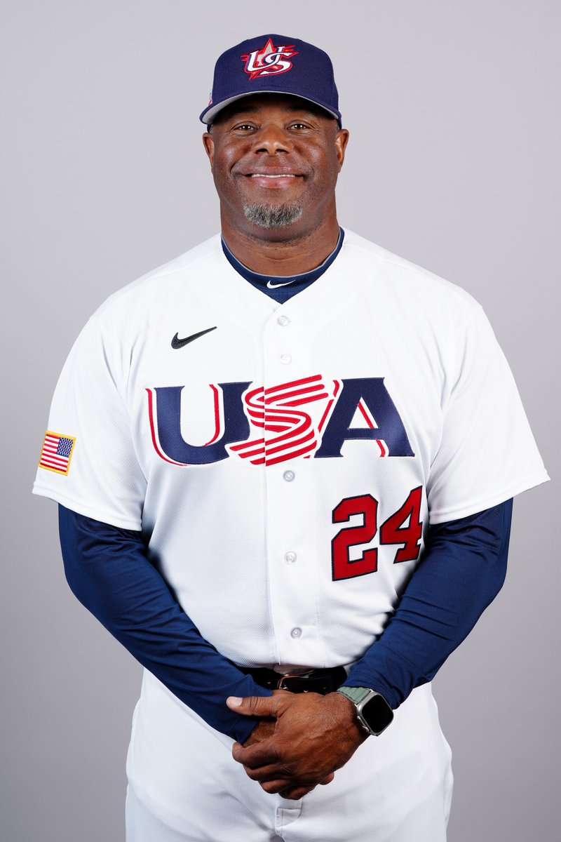 MLBONFOX's tweet photo. Ken Griffey Jr. appreciation tweet 🐐🇺🇸 https://t.co/TolnSZRJoL