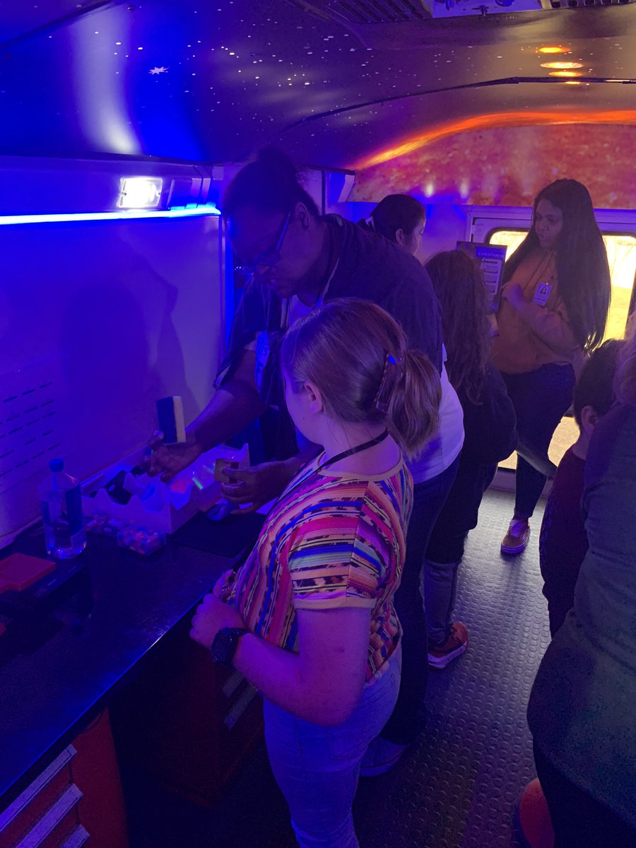 AlvinISD's tweet photo. The AISD STEM Bus stopped by @NelsonAlvinISD and @SuptCNelson joined in on some of the fun! The STEM Bus is a traveling classroom on wheels decked out with innovative STEM activities and lessons! #AllinAlvinISD https://t.co/e7B87ZI3oe