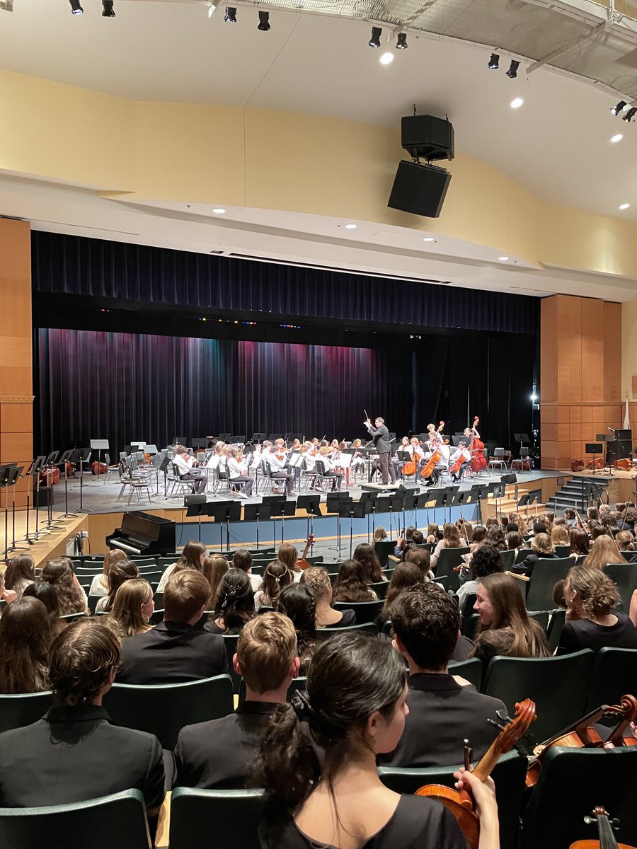 All String Night! Everyone did a great job! ⁦<a href="/MrsCoyneAP/">Jennalee Coyne</a>⁩ ⁦@Duxbury_MS⁩