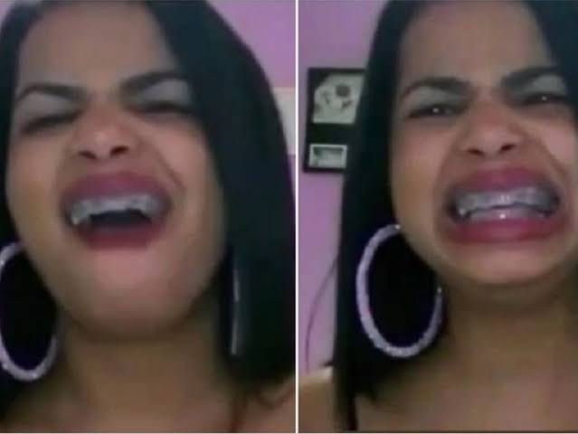 GCasttelo's tweet photo. @RithiellyLopez Você reagindo story/ele indo falar com você kkkk https://t.co/tYiklsMENj