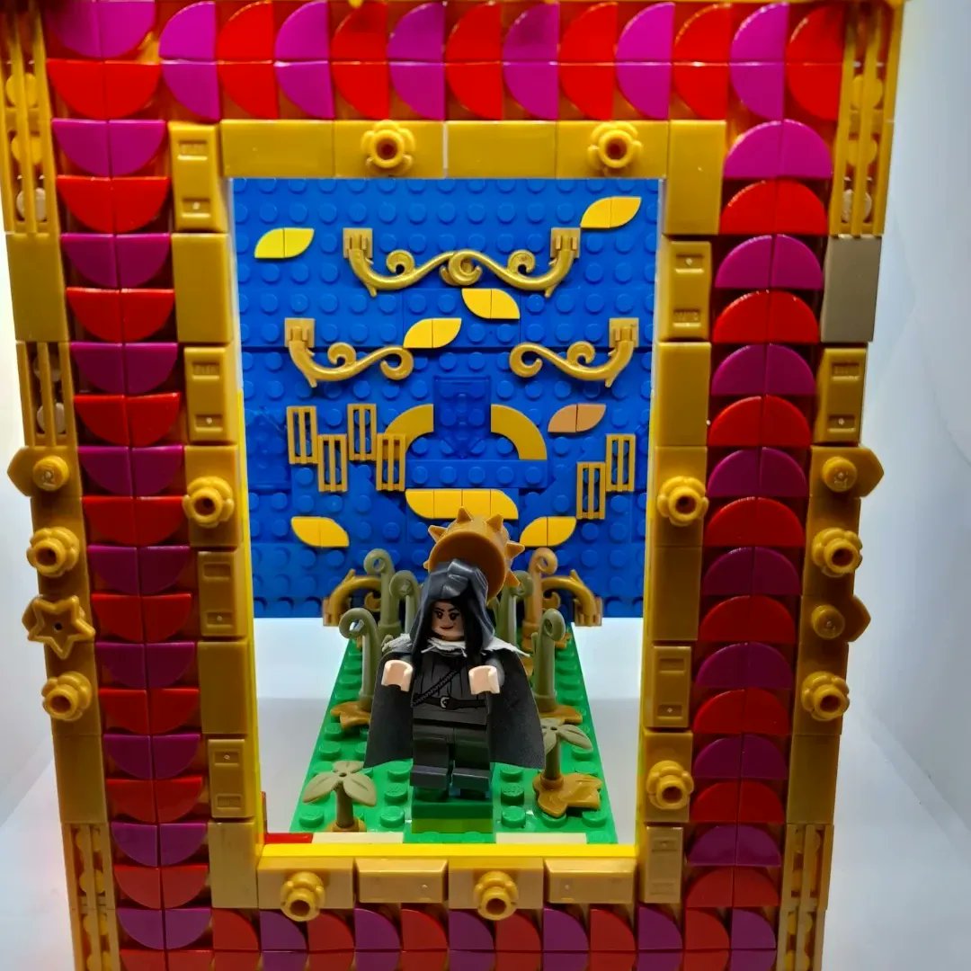 mog21's tweet photo. Today is the #Feast of #Saint #Catherine of #Bologna who died #OTD 9 March in 1463 here's an image of her by Guglielmo #giraldi reinterpreted in @LEGO_Group after original @GettyMuseum #stcatherineofbologna #illuminatedmanuscript #bookofhours #womenartist #LEGO #Renaissance #halo https://t.co/0xcO3gjrG7