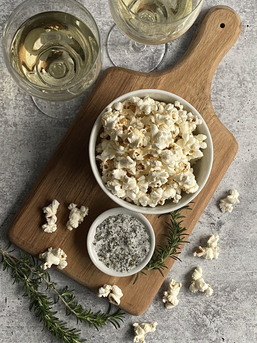 🍿Happy National Popcorn Lovers Day! We always include two bags of microwave popcorn in our welcome basket. Try pairing the popcorn with a glass of @SLOwinecountry Chardonnay & top the popcorn with sea salt & rosemary butter.

Plan your next vacation at: airbnb.com/h/farmhouse805