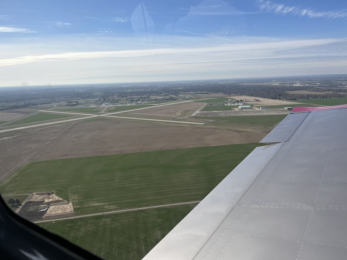 red__2's tweet photo. Scored some good cross wind landings today! https://t.co/DjRwVg3Y1H
